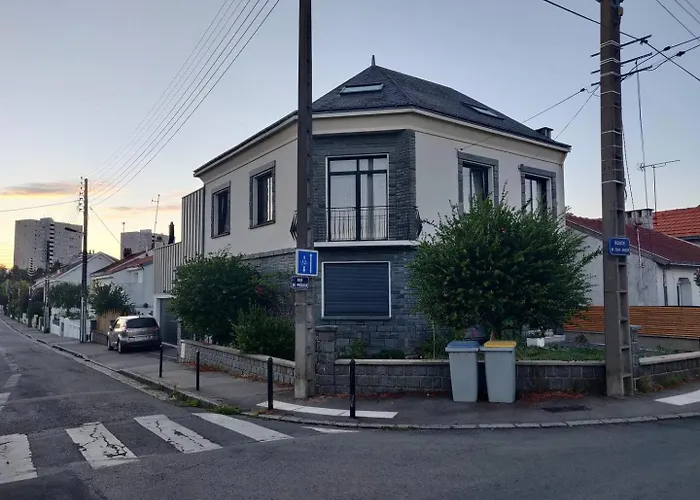 Grande Maison Familiale 8p, 14 Max, Pas De Fete * Nantes