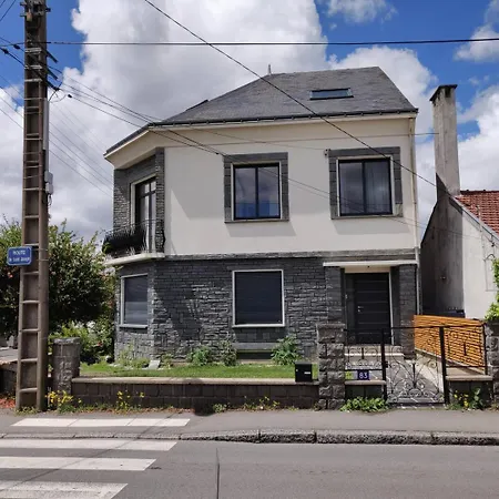 Grande Maison Familiale 8p, 14 Max, Pas De Fete ナント